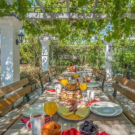 Daphne's Villas Corfu *